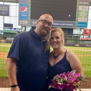 Meet your Posher, Toni